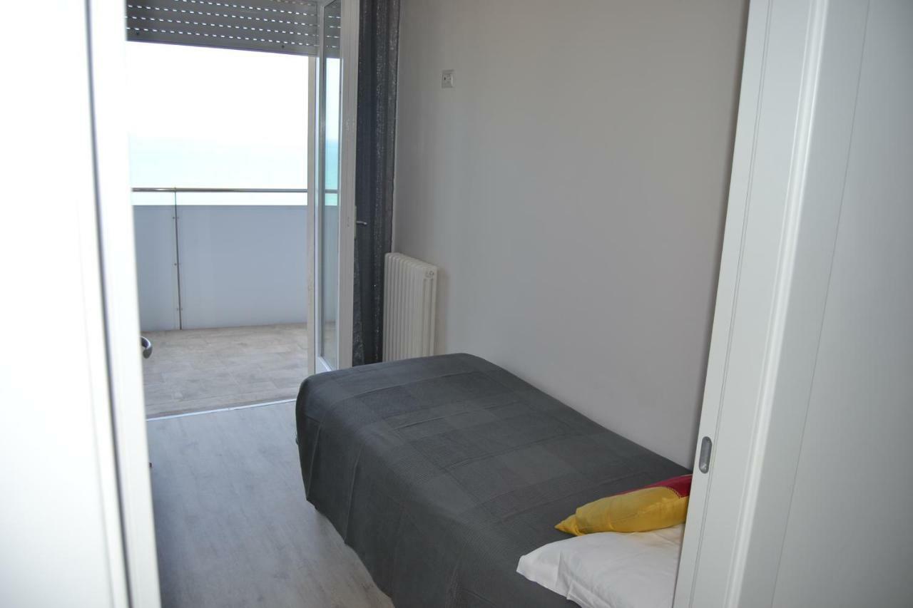 Fronte Mare Panoramico San Benedetto Apartment San Benedetto del Tronto Ngoại thất bức ảnh